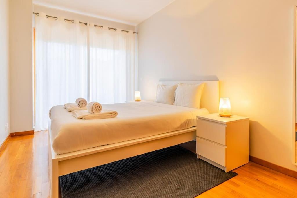 Casa Da Praca In The Center Of Porto - Guestspa エクステリア 写真